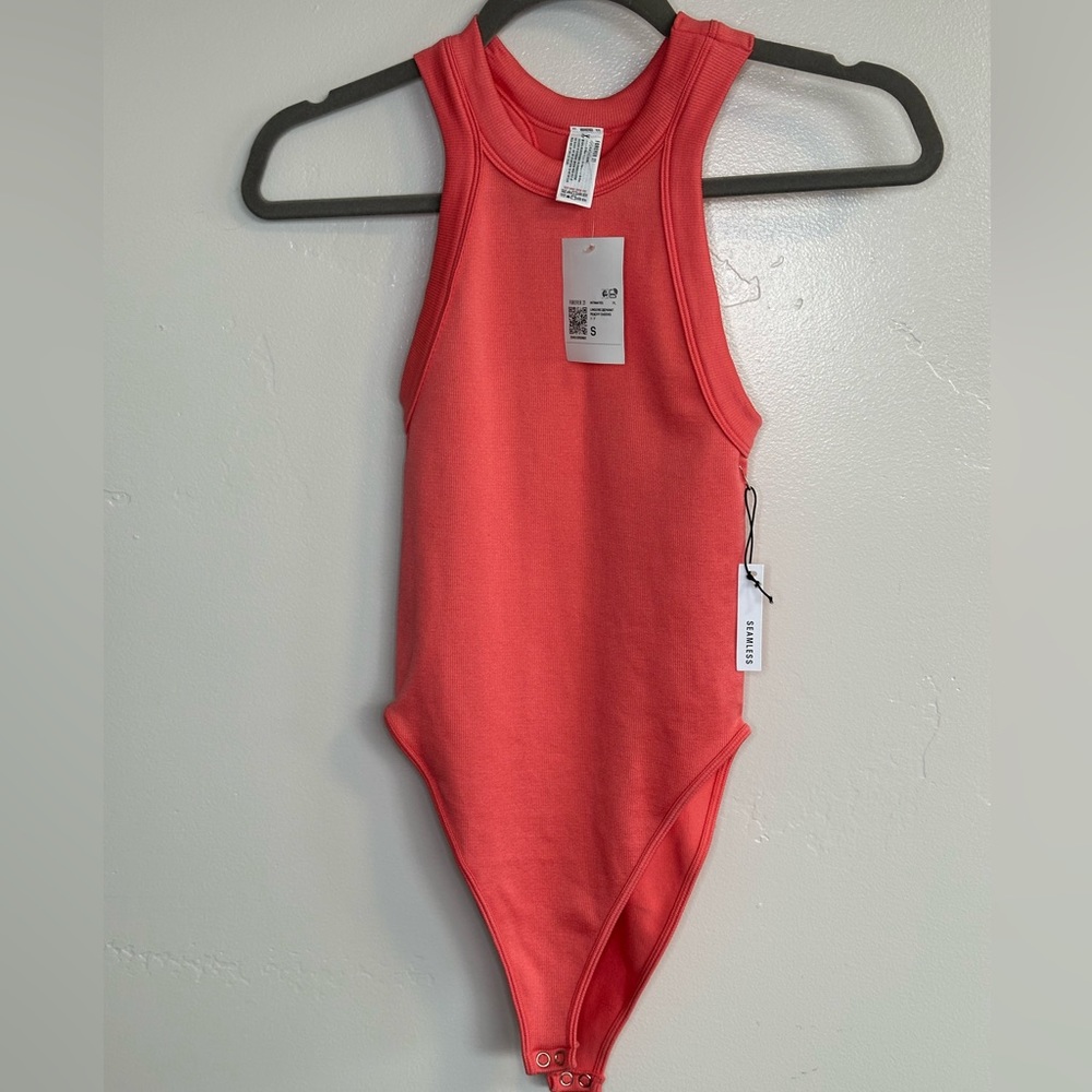 Forever 21 Size Small coral ribbed body suit brand new